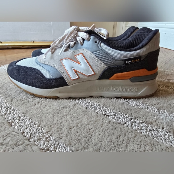 New Balance 997H 9.5M - Picture 2 of 7